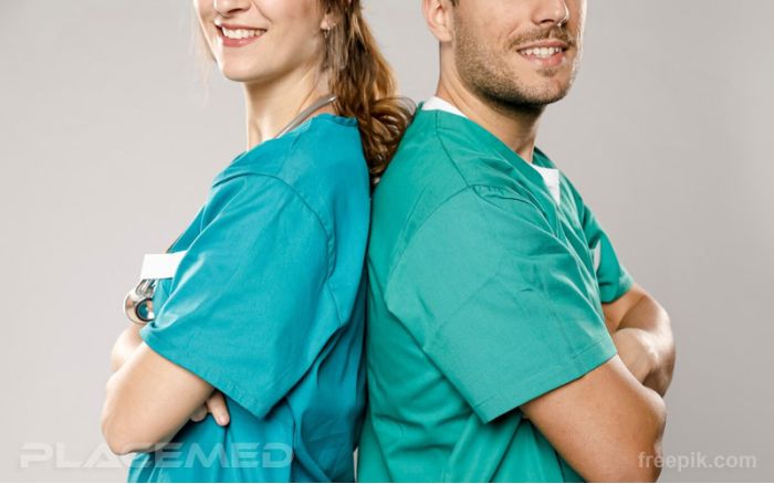 Buying Guide: Medical Uniforms for Women vs. Men